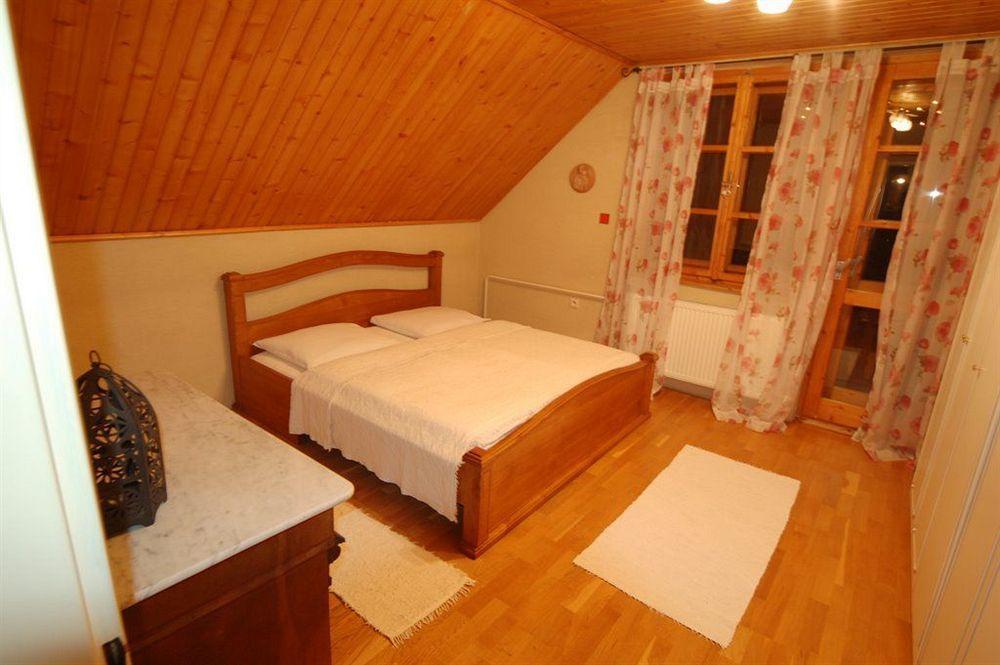 Penzion Enrico Ždiar Exteriör bild