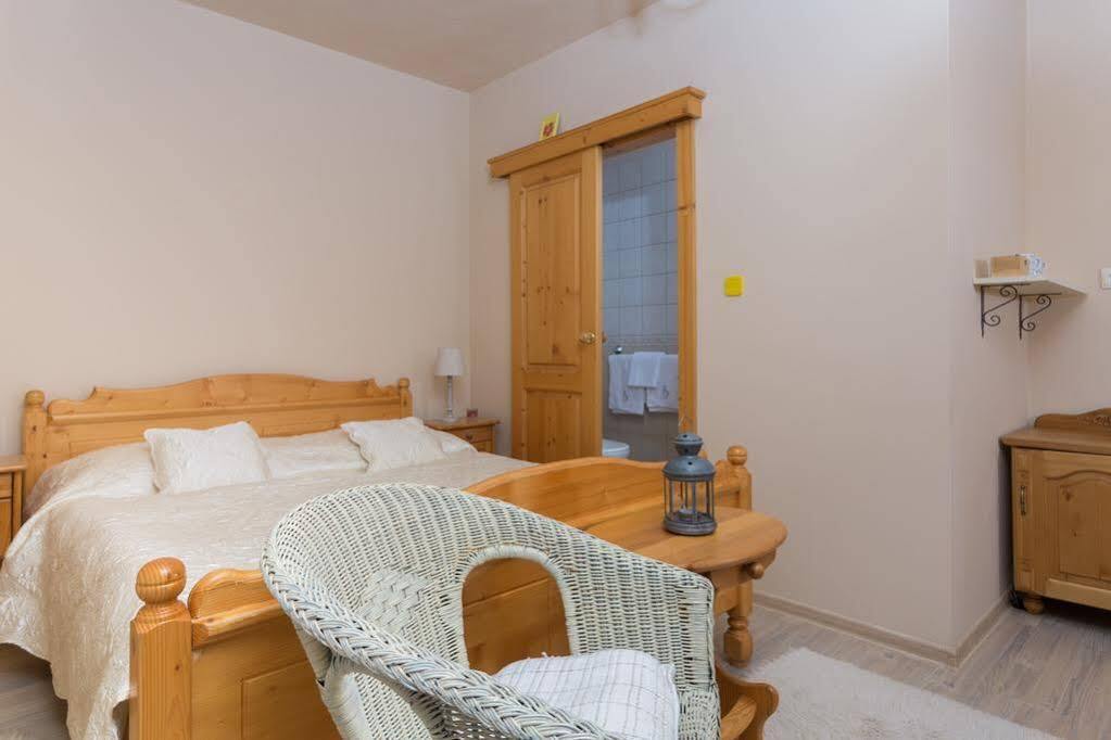 Penzion Enrico Ždiar Exteriör bild